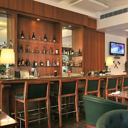 Hotel Haut Monde Gurgaon Exterior photo